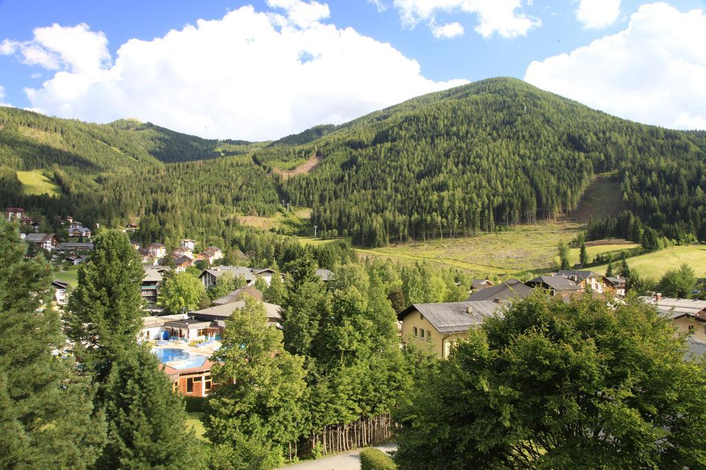 Bed and Breakfast Gaestehaus Schusser An Der Therme à Bad Kleinkirchheim Extérieur photo